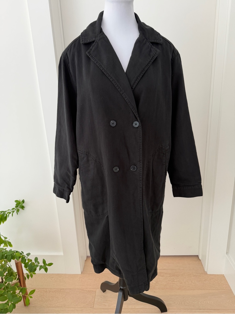 SALTWATER LUXE Double Breasted Coat Pleated Back Slouchy Lined Relaxed Fit